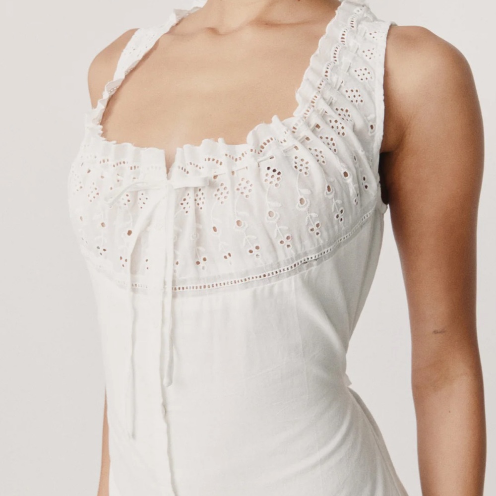 With Jean Jacquie White Eyelet Lace Tie Back Button Down Mini Dress - Picture 2 of 5